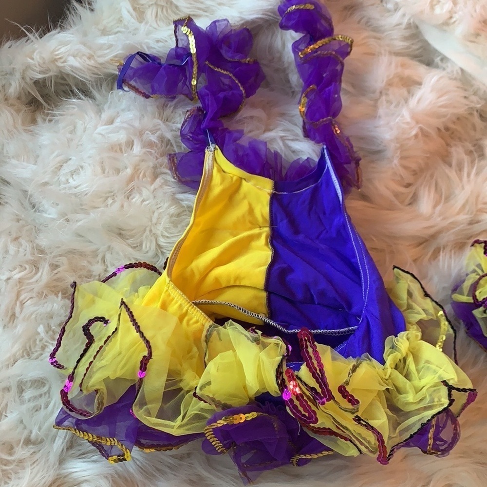 Yellow sunflower and purple dance clown outfit. The applause Dance creations. - Picture 12 of 15